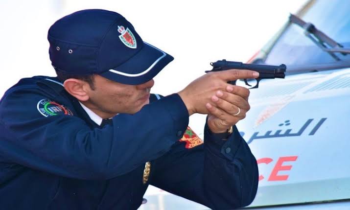استخدام السلاح الوظيفي لتوقيف شقيقين مبحوث عنهما في جريمة قتل بسلا